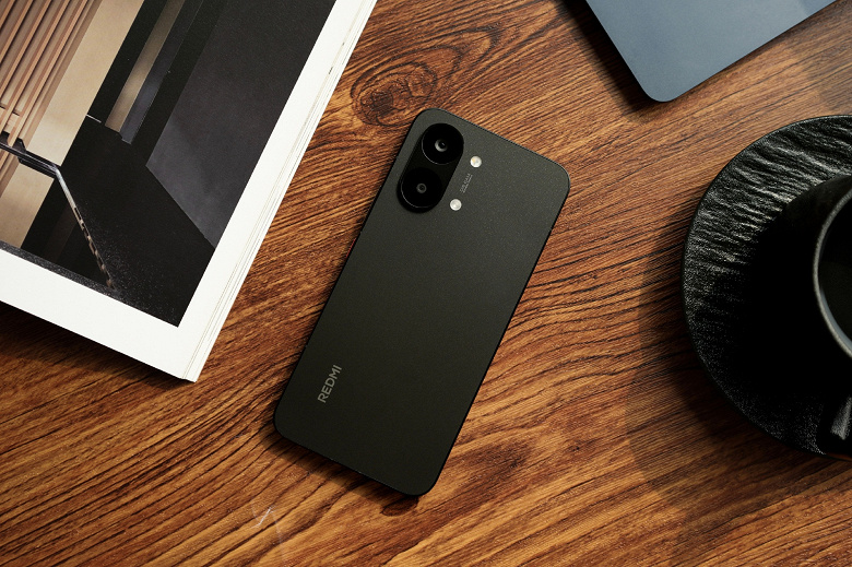 Xiaomi: Redmi Turbo 5 стал хитом, а Redmi Turbo 5 Max в реальных условиях работает два дня